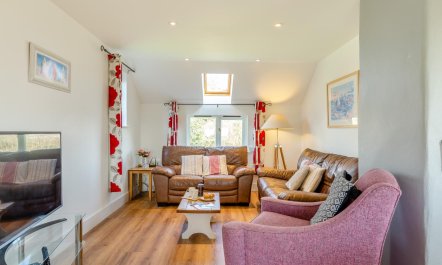 3 Bed in Marhamchurch 2