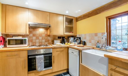 2 Bed in Ashburnham 8
