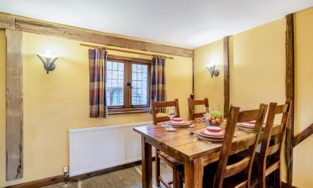 2 Bed in Ashburnham 7