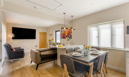 2 Bed in Mydroilyn 2