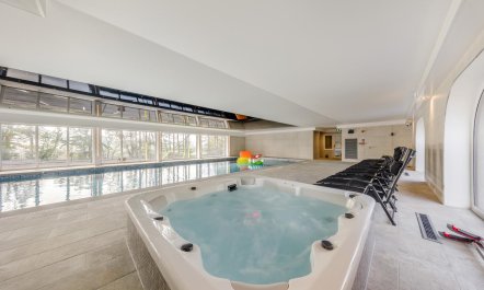 2 Bed in Mydroilyn 1