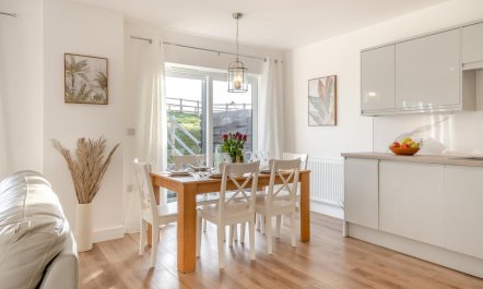 2 Bed in Bonchurch