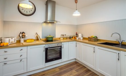 2 Bed in Rhosneigr 4