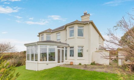 4 Bed in Galmpton 8