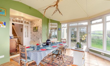 4 Bed in Galmpton 6