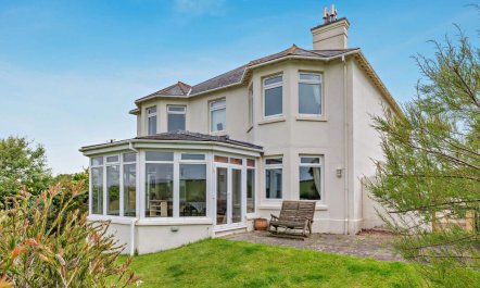 4 Bed in Galmpton 4