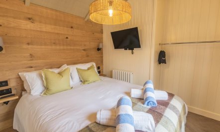 2 Bed in Binsted 9