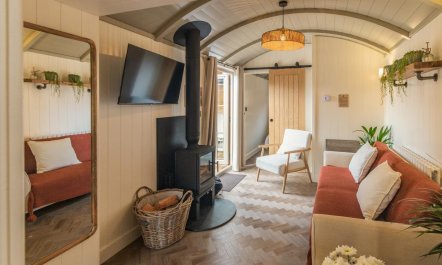 2 Bed in Binsted 3