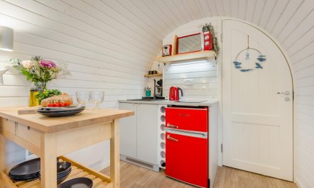 1 Bed in Widegates 6