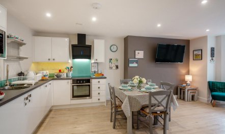 2 Bed in Benllech 5