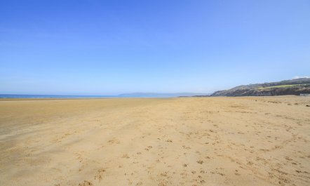 2 Bed in Benllech 1