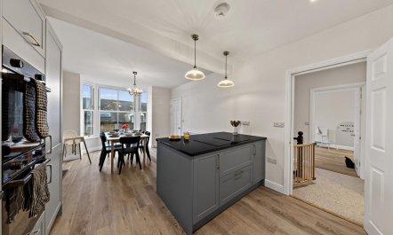 3 Bed in Aberdovey 2