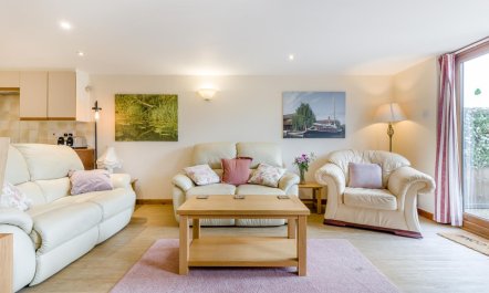 2 Bed in Smallburgh 6