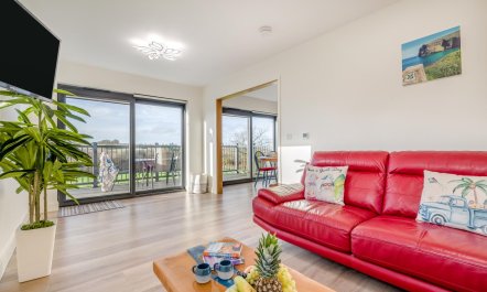 2 Bed in Crackington Haven 1
