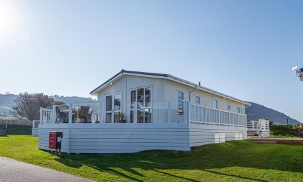 2 Bed in Nefyn 1