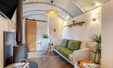 2 Bed in Binsted 3