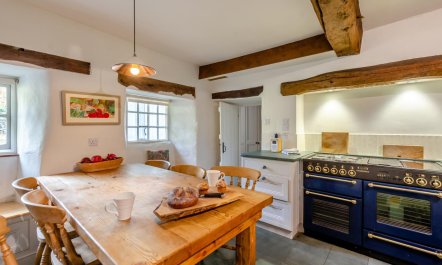 4 Bed in Staveley 1