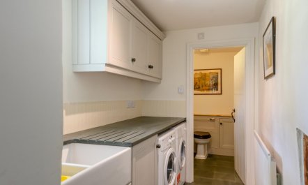 4 Bed in Staveley 8