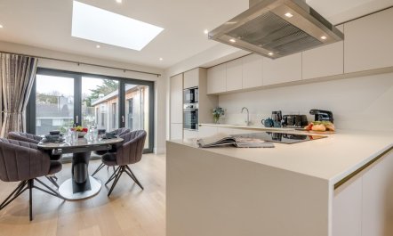 2 Bed in Harlyn Bay 1
