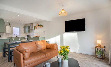 3 Bed in Swansea 8