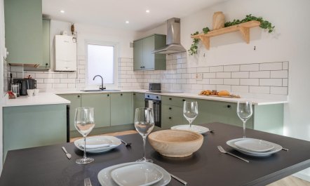 3 Bed in Swansea 3