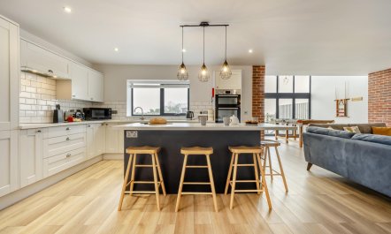 4 Bed in Walcott 9
