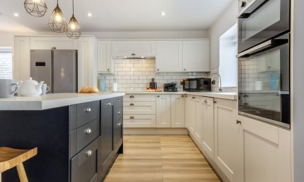 4 Bed in Walcott 8
