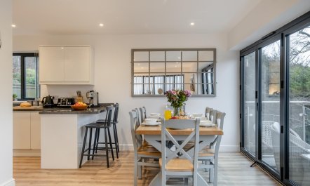 4 Bed in Ventnor 1
