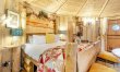 1 Bed in Melbourne 7