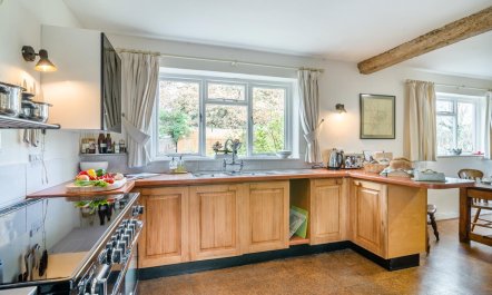 3 Bed in Awre 8