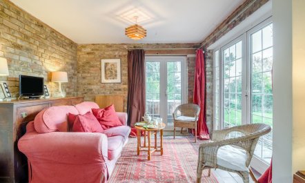 3 Bed in Awre 3