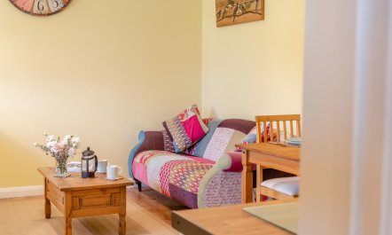 1 Bed in Stowting 1