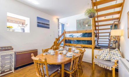 2 Bed in Llanelltyd 7