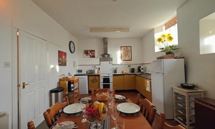 2 Bed in Llanelltyd 7