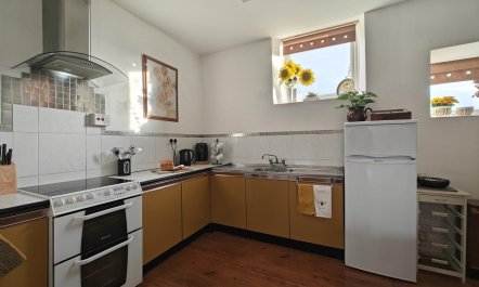 2 Bed in Llanelltyd 8