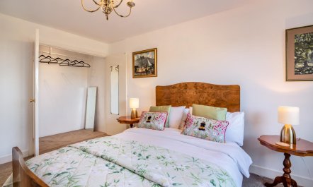 1 Bed in Battle 7