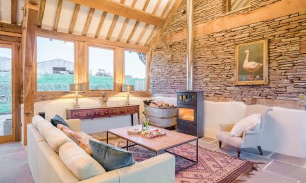 3 Bed in Dulas 7