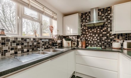 2 Bed in Broadstairs 2