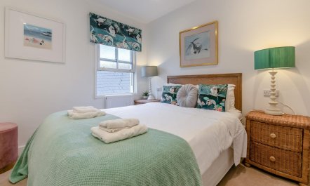 2 Bed in Penzance 3