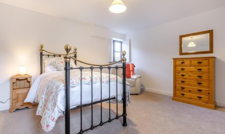 2 Bed in Hawes 6