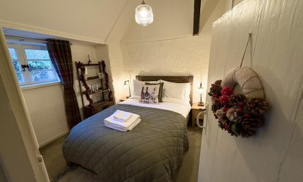 1 Bed in Crowcombe 9