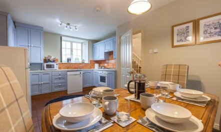 3 Bed in Stoney Middleton 2