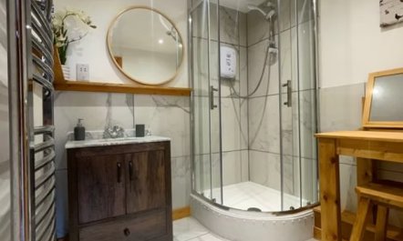 1 Bed in Westley Waterless 7