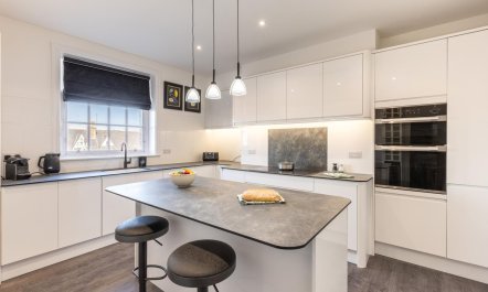 3 Bed in Weymouth 2