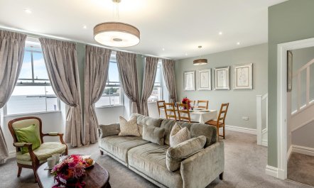 3 Bed in Weymouth 0