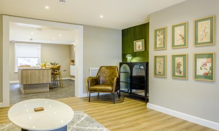 2 Bed in Cheltenham 1