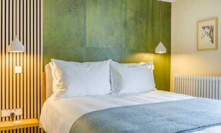 2 Bed in Cheltenham 8