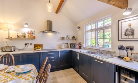 2 Bed in Long Marton 9