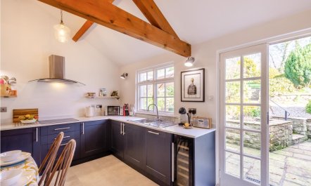 2 Bed in Long Marton 8