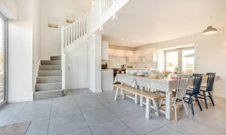 6 Bed in Walcott 2